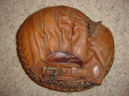 Willard Hershberger Hutch 242 Mitt Back